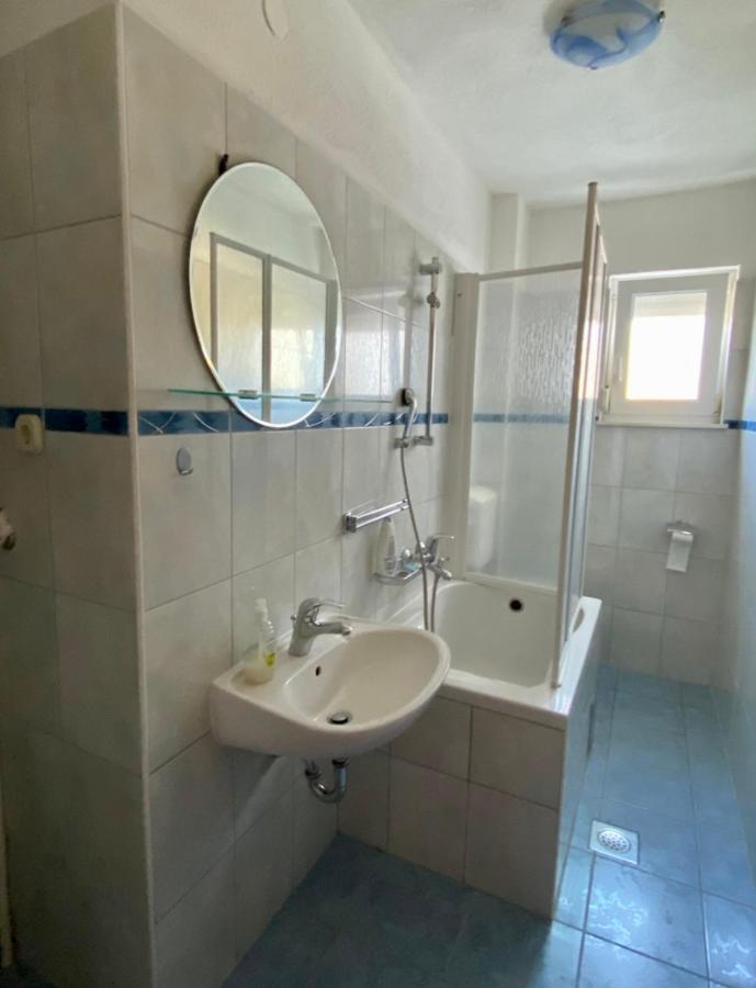 Apartments Simic Трогир Екстериор снимка