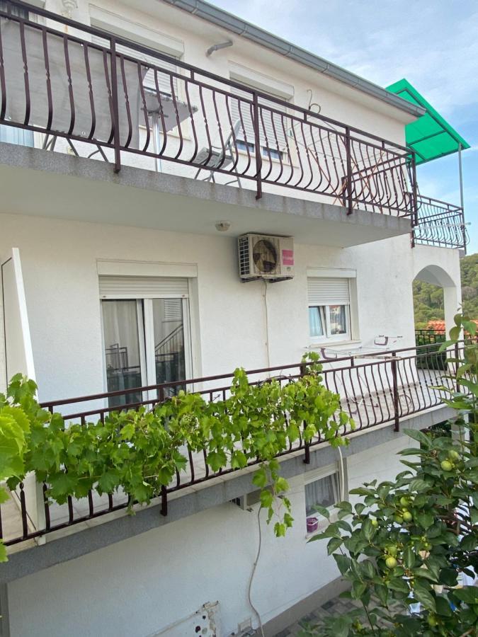 Apartments Simic Трогир Екстериор снимка