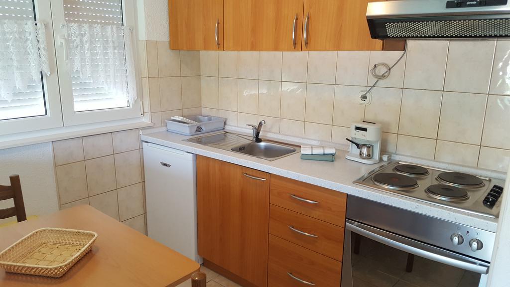 Apartments Simic Трогир Екстериор снимка