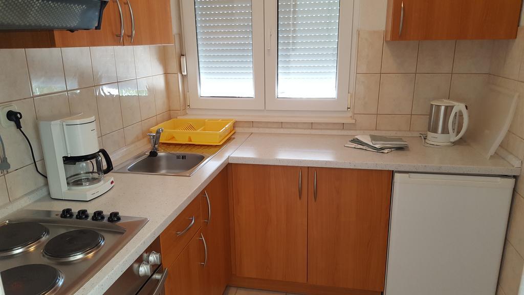 Apartments Simic Трогир Екстериор снимка
